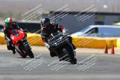 media/Mar-28-2022-Superbike Trackdays (Mon) [[b8603d0f67]]/Novice Group (1130am-12pm)/Turn 2/